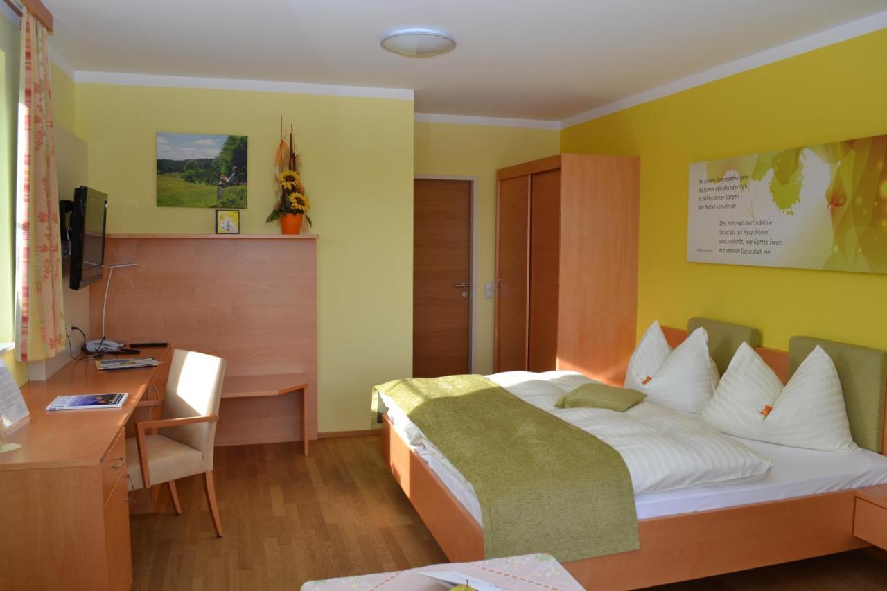 Gasthof-Pension Nordwald Harbach  Δωμάτιο φωτογραφία